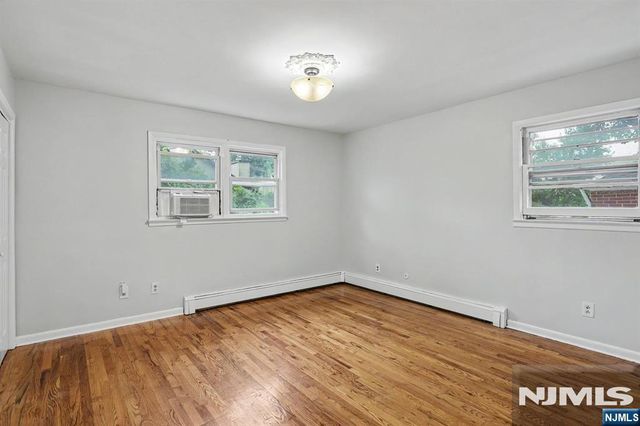 1038 Kingsland Lane, Fort Lee, NJ 07024