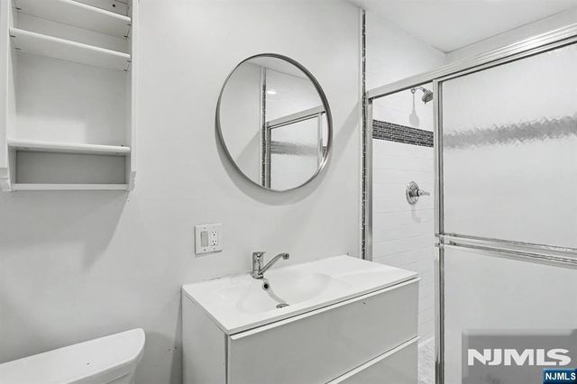1038 Kingsland Lane, Fort Lee, NJ 07024