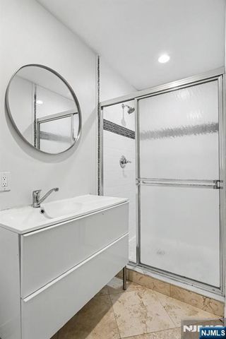 1038 Kingsland Lane, Fort Lee, NJ 07024