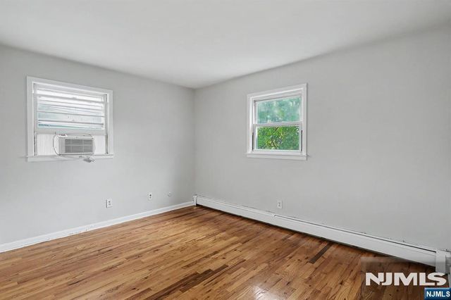 1038 Kingsland Lane, Fort Lee, NJ 07024