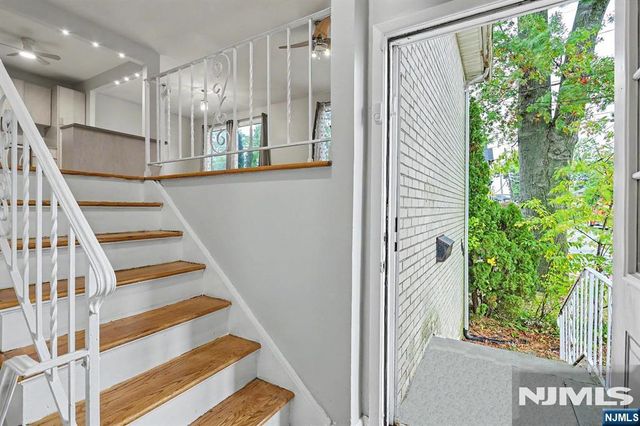 1038 Kingsland Lane, Fort Lee, NJ 07024