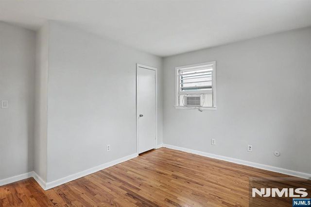 1038 Kingsland Lane, Fort Lee, NJ 07024