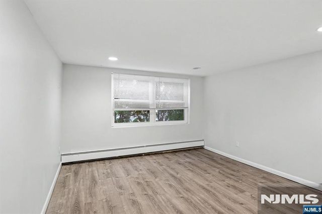 1038 Kingsland Lane, Fort Lee, NJ 07024