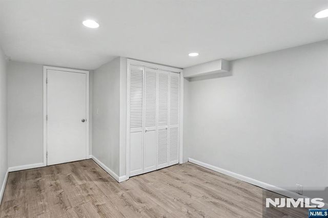 1038 Kingsland Lane, Fort Lee, NJ 07024
