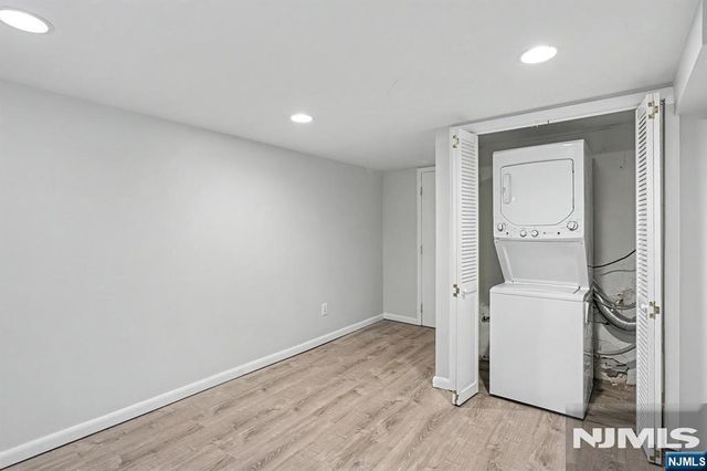 1038 Kingsland Lane, Fort Lee, NJ 07024