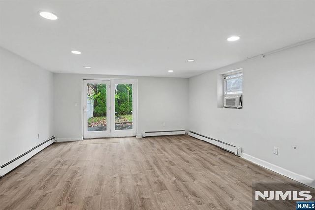 1038 Kingsland Lane, Fort Lee, NJ 07024