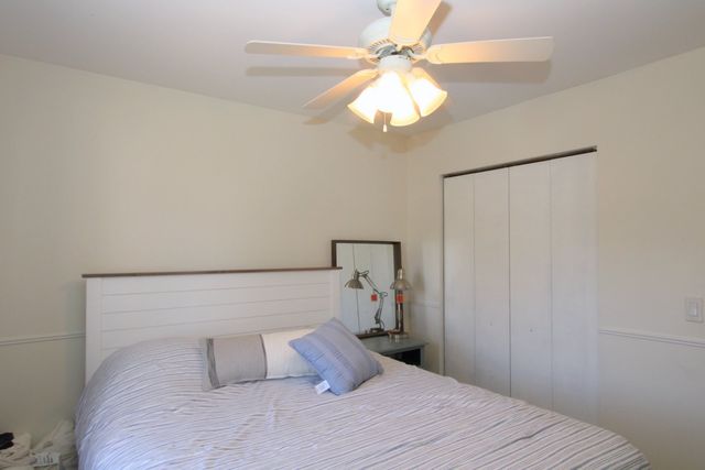 233 S Shore Drive, Island Lake, IL 60042