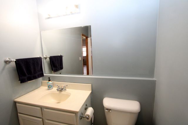 233 S Shore Drive, Island Lake, IL 60042