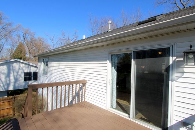 233 S Shore Drive, Island Lake, IL 60042