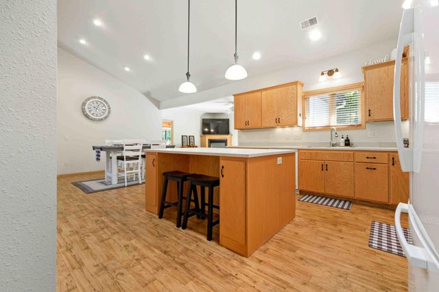 12 Deblock Drive, Crosby, MN 56441