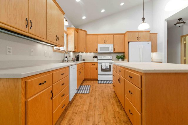 12 Deblock Drive, Crosby, MN 56441