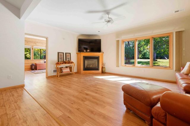 12 Deblock Drive, Crosby, MN 56441