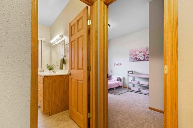 12 Deblock Drive, Crosby, MN 56441