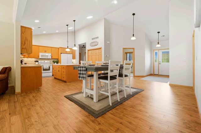 12 Deblock Drive, Crosby, MN 56441