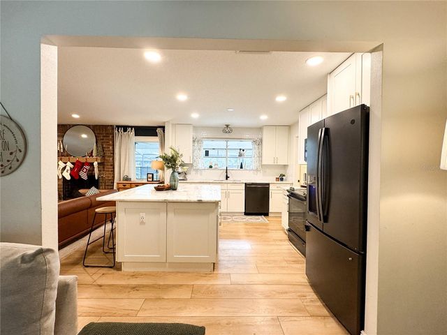 6707 DRIFTING SANDS ROAD, Temple Terrace, FL 33617