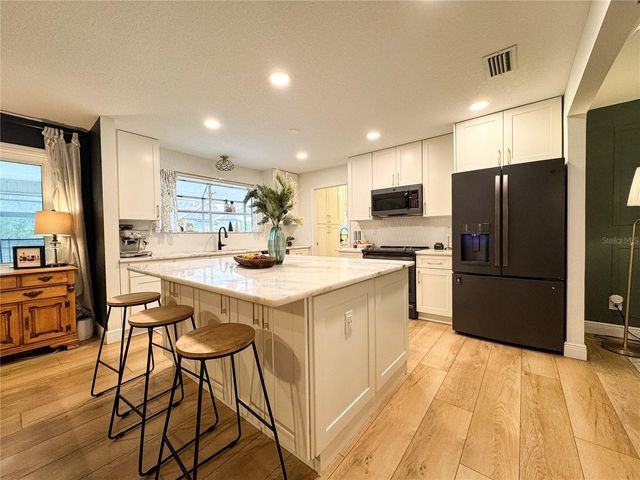 6707 DRIFTING SANDS ROAD, Temple Terrace, FL 33617