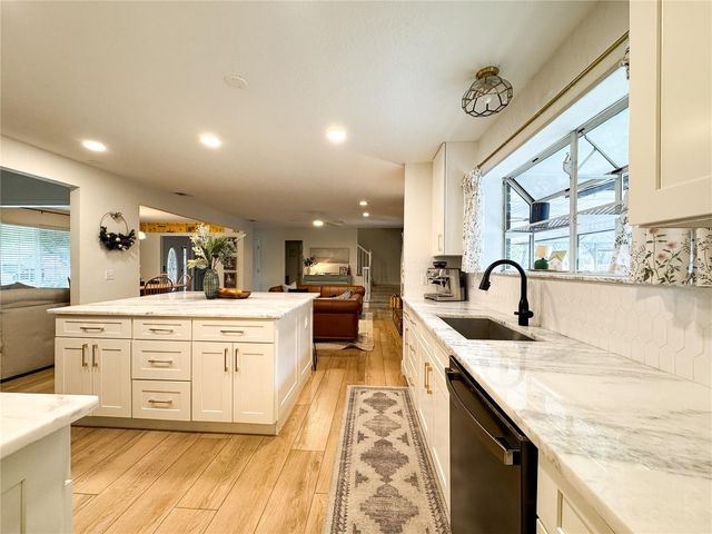 6707 DRIFTING SANDS ROAD, Temple Terrace, FL 33617