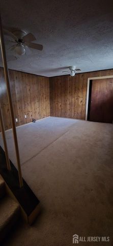 78 Highview Drive, Woodbridge Proper, NJ 07095