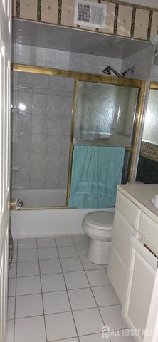 78 Highview Drive, Woodbridge Proper, NJ 07095