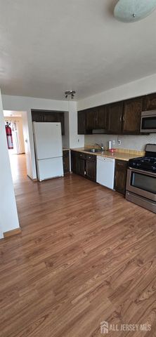 78 Highview Drive, Woodbridge Proper, NJ 07095