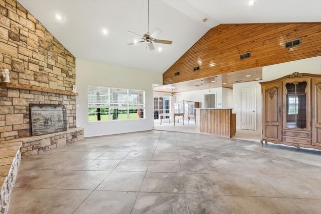 12190 Bell Road, Pilot Point, TX 76258