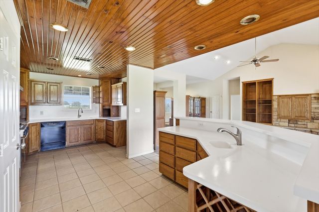 12190 Bell Road, Pilot Point, TX 76258