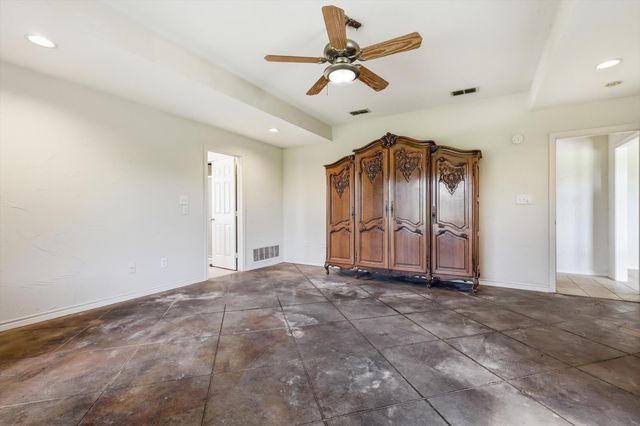 12190 Bell Road, Pilot Point, TX 76258