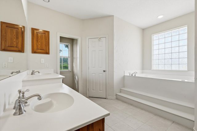 12190 Bell Road, Pilot Point, TX 76258