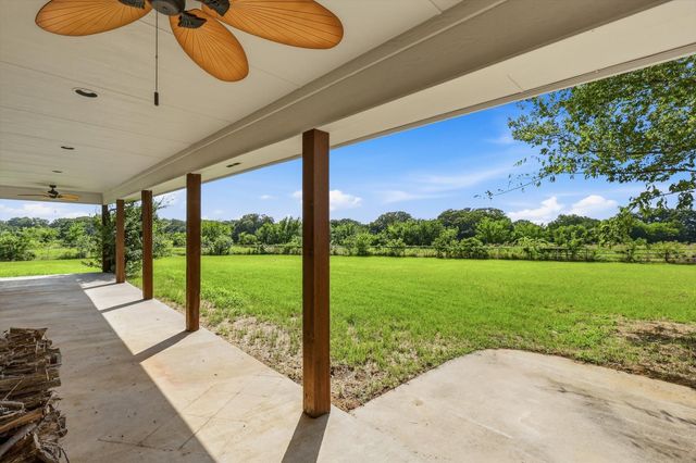 12190 Bell Road, Pilot Point, TX 76258