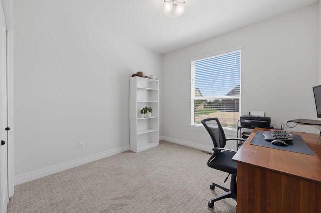 3303 N Shefford St, Wichita, KS 67205