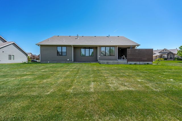 3303 N Shefford St, Wichita, KS 67205