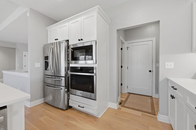 3303 N Shefford St, Wichita, KS 67205