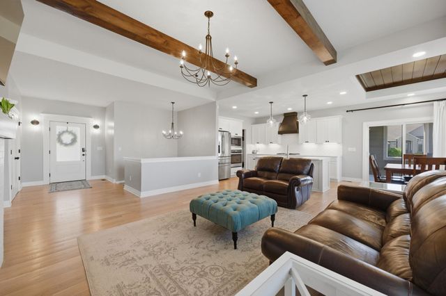 3303 N Shefford St, Wichita, KS 67205