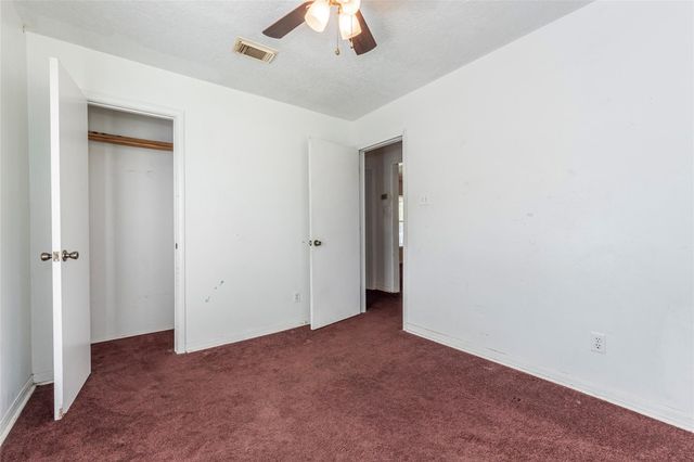 420 17th Avenue N, Texas City, TX 77590