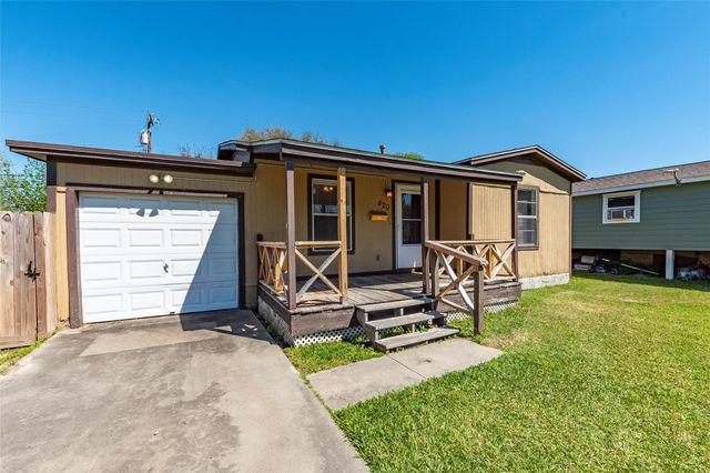 420 17th Avenue N, Texas City, TX 77590