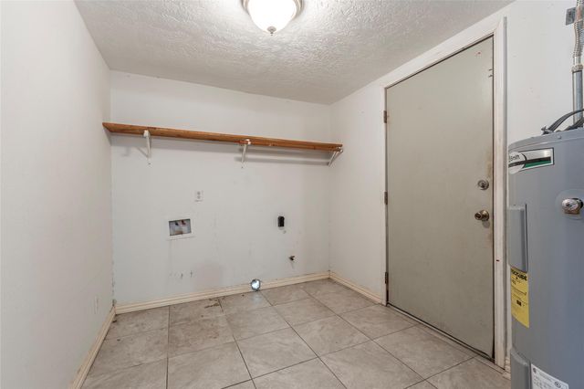 420 17th Avenue N, Texas City, TX 77590