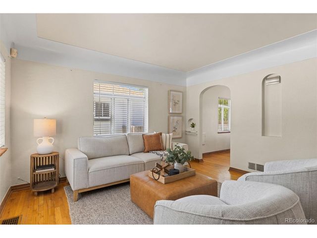 1129 N Jasmine St, Denver, CO 80220