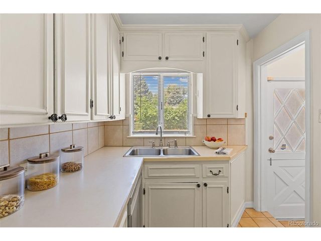 1129 N Jasmine St, Denver, CO 80220