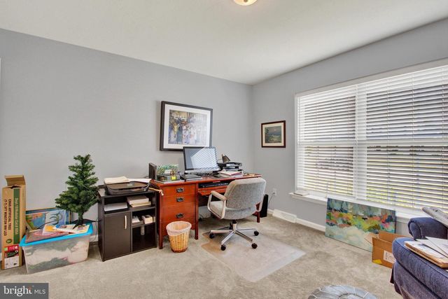 880 RIPPLE DR, Hanover, PA 17331