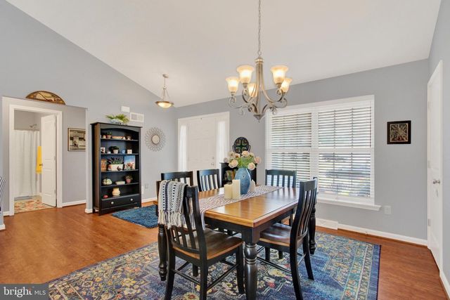 880 RIPPLE DR, Hanover, PA 17331