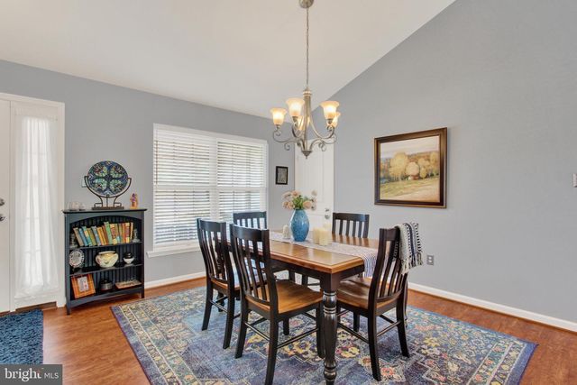 880 RIPPLE DR, Hanover, PA 17331