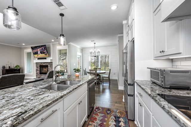 13033 Avilla Hills Cove, Alexander, AR 72002