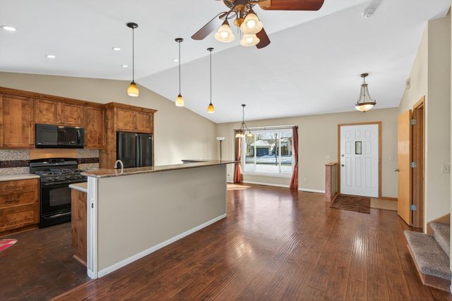 15429 Darling Path, Rosemount, MN 55068