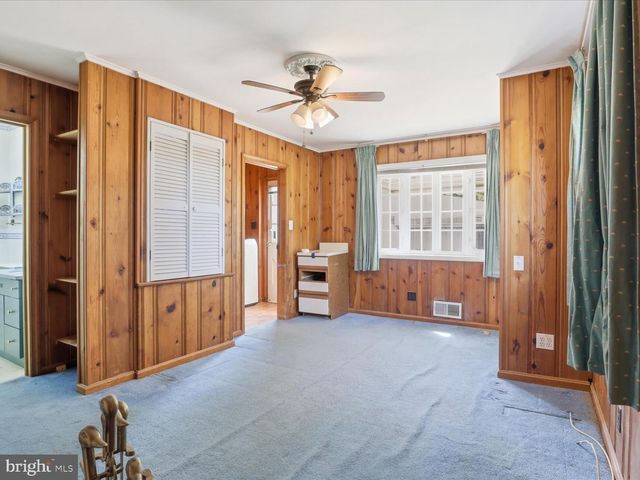 7247 DEBORAH DR, Falls Church, VA 22046