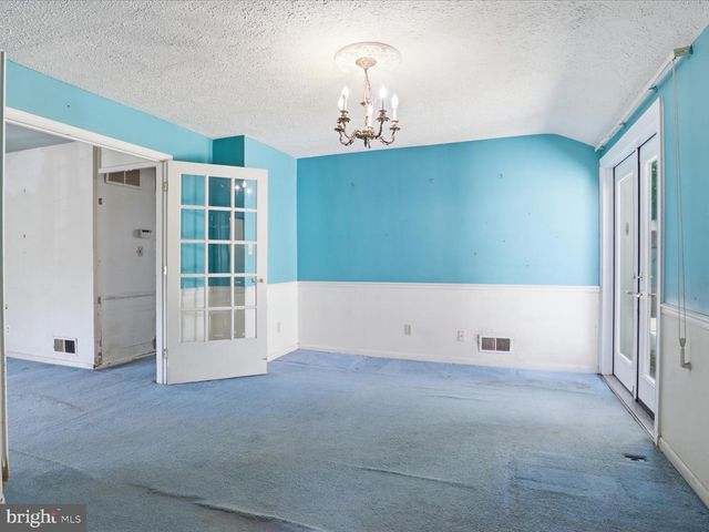 7247 DEBORAH DR, Falls Church, VA 22046
