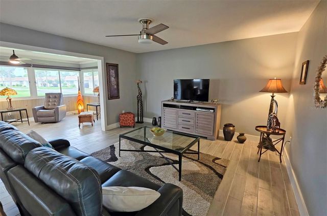 5468 RIVERBLUFF CIRCLE V-40, Sarasota, FL 34231
