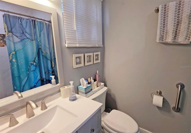 5468 RIVERBLUFF CIRCLE V-40, Sarasota, FL 34231
