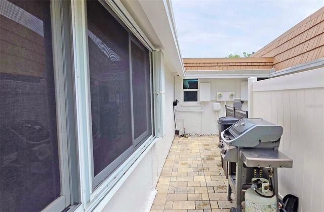 5468 RIVERBLUFF CIRCLE V-40, Sarasota, FL 34231