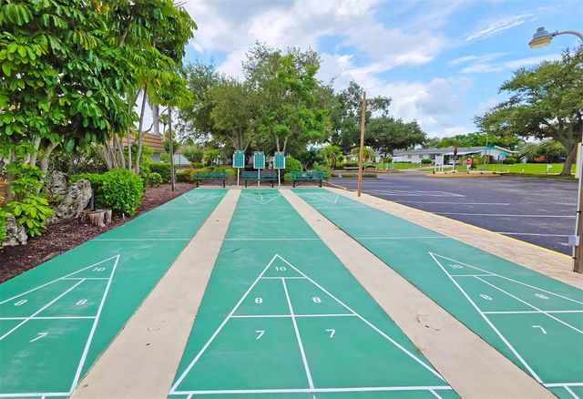 5468 RIVERBLUFF CIRCLE V-40, Sarasota, FL 34231