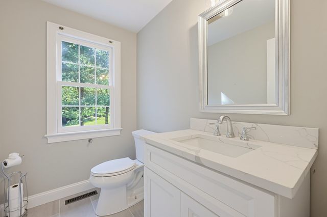 6 Samuel Path, Natick, MA 01760